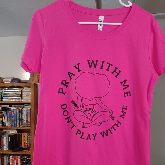 Tee Shirt - Picture 2 of 2